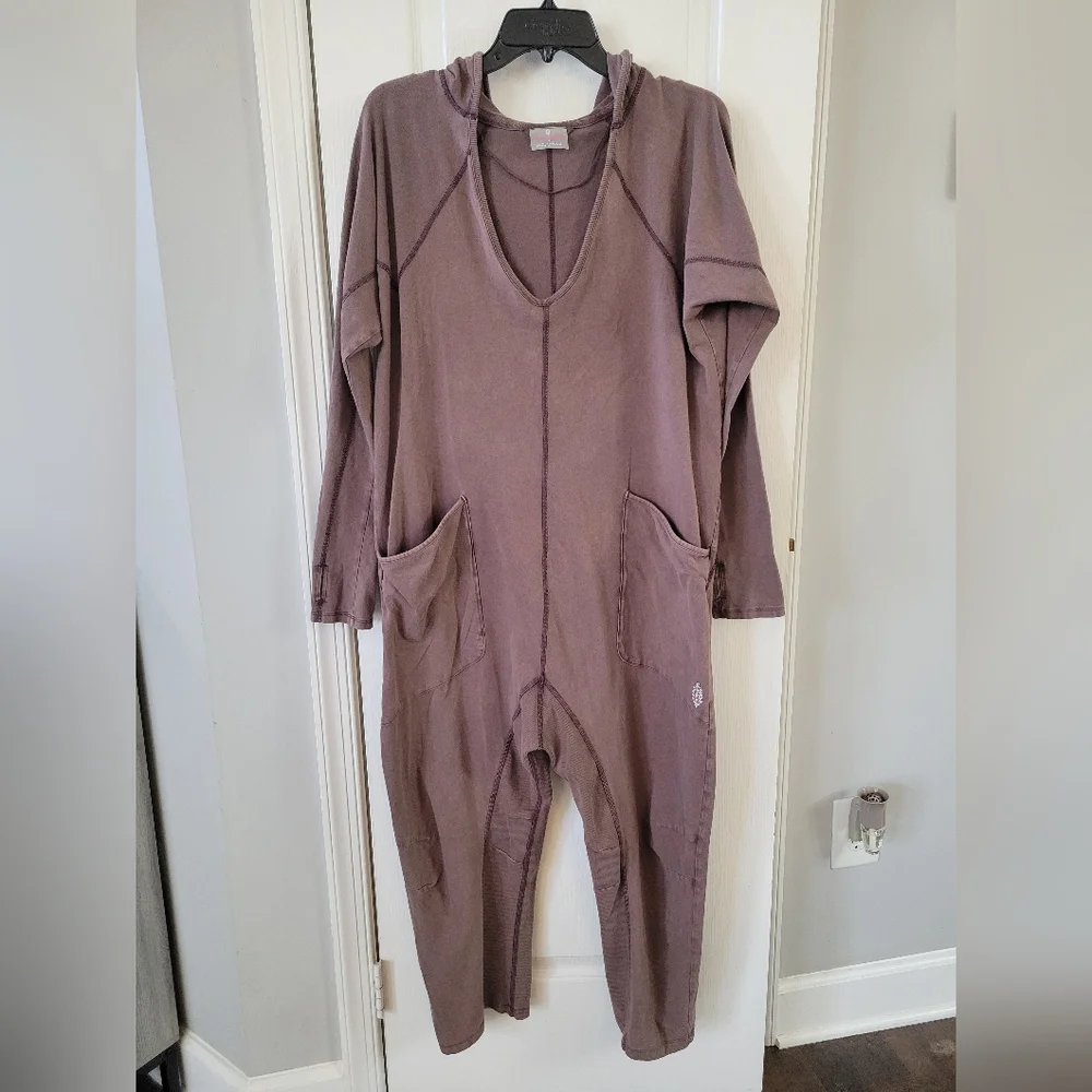 Free People FP Movement Hot Shot Long Sleeve Romper Dark Espresso Brown Small - Picture 1 of 14